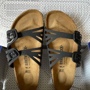 Birkenstock Granada sandals size 7 NWT